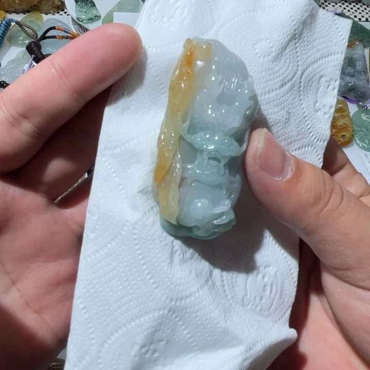 翡翠颈饰未镶嵌天然