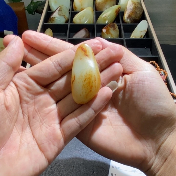 和田玉（糖玉）未镶嵌颈饰一*水