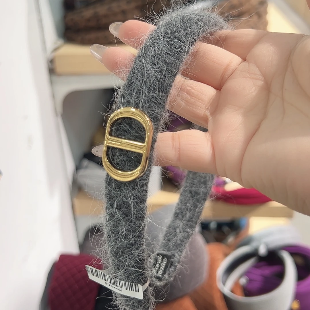 非金属深灰猪鼻子发箍