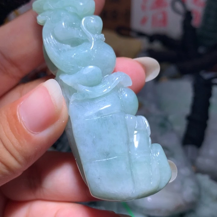 翡翠未镶嵌颈饰保真天然A货翡翠