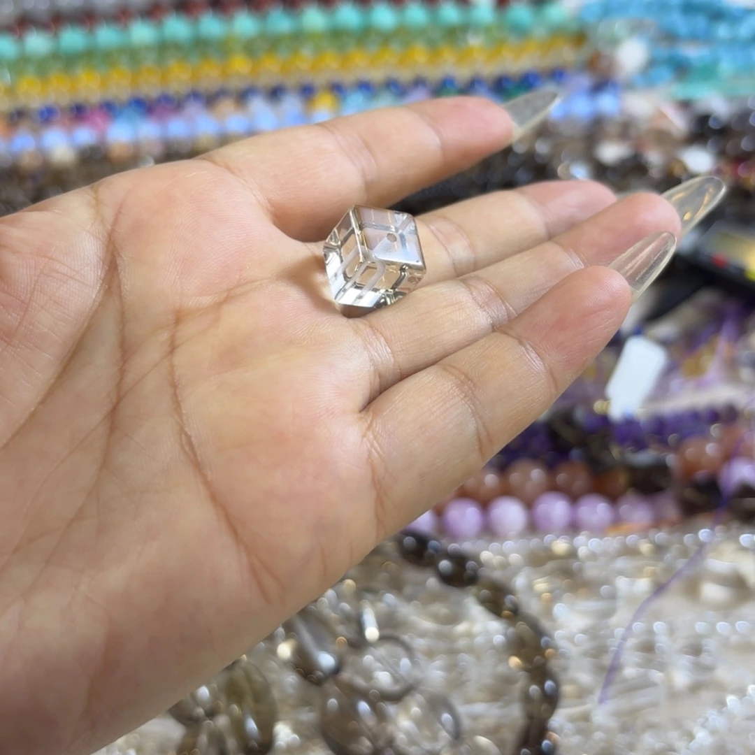 小***m玛瑙/玉髓未镶嵌珠宝半成品