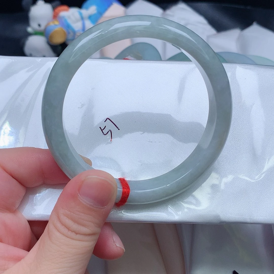 翡翠未镶嵌手镯511