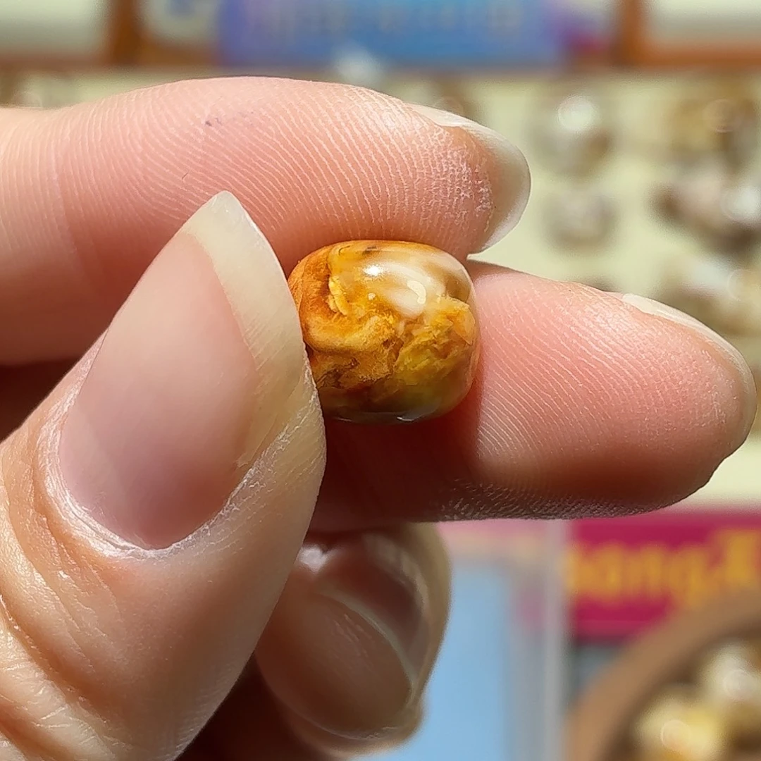 焕***哥吊坠桃核沁色老型单珠