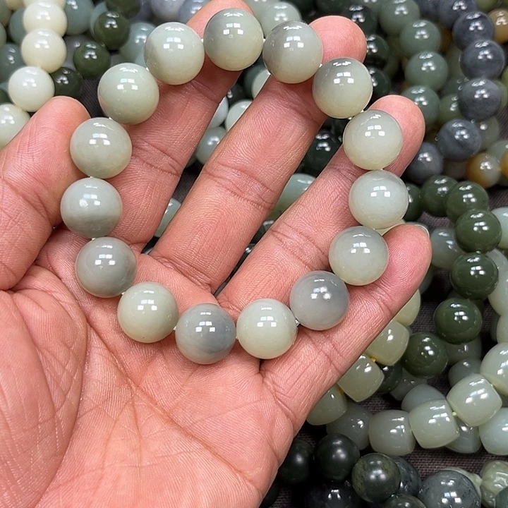 沈***锋和田玉未镶嵌手链