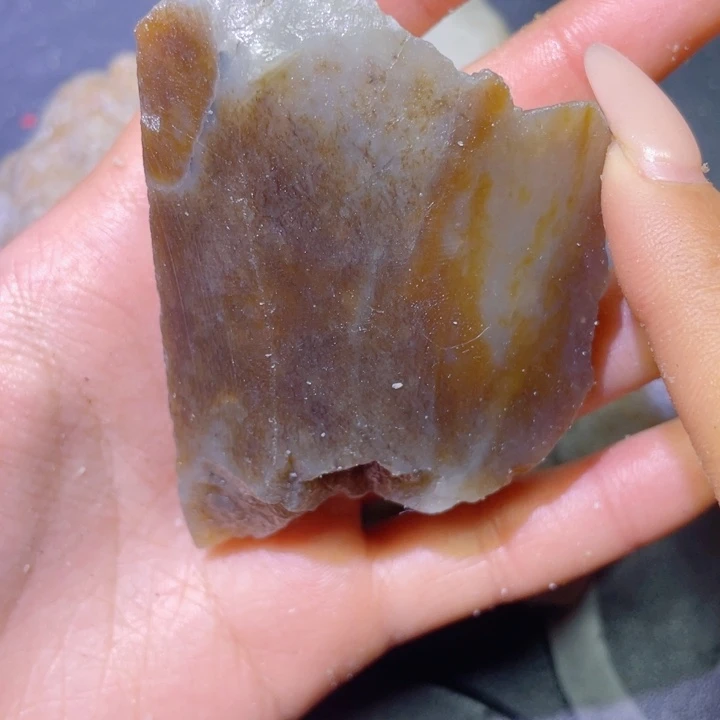 和田玉未镶嵌珠宝半成品