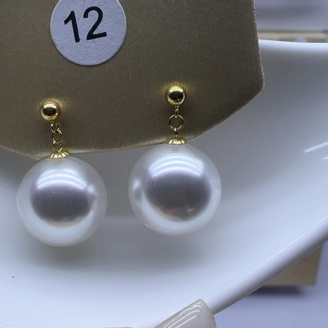 18K金镶嵌淡水珍珠耳饰
