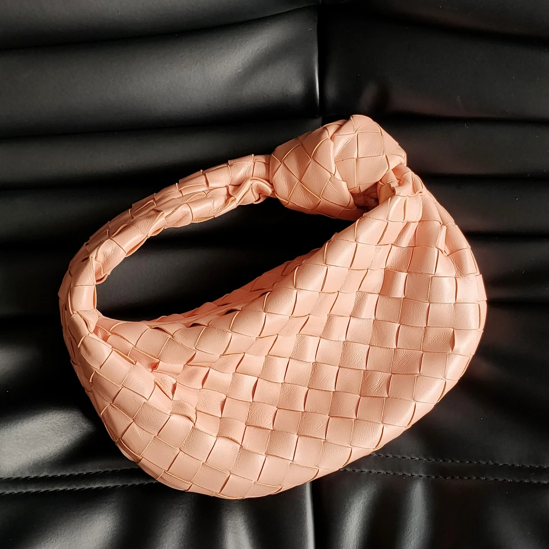 95新 BOTTEGA VENETA/葆蝶家 羊皮银扣jodiemini二代手提包48696