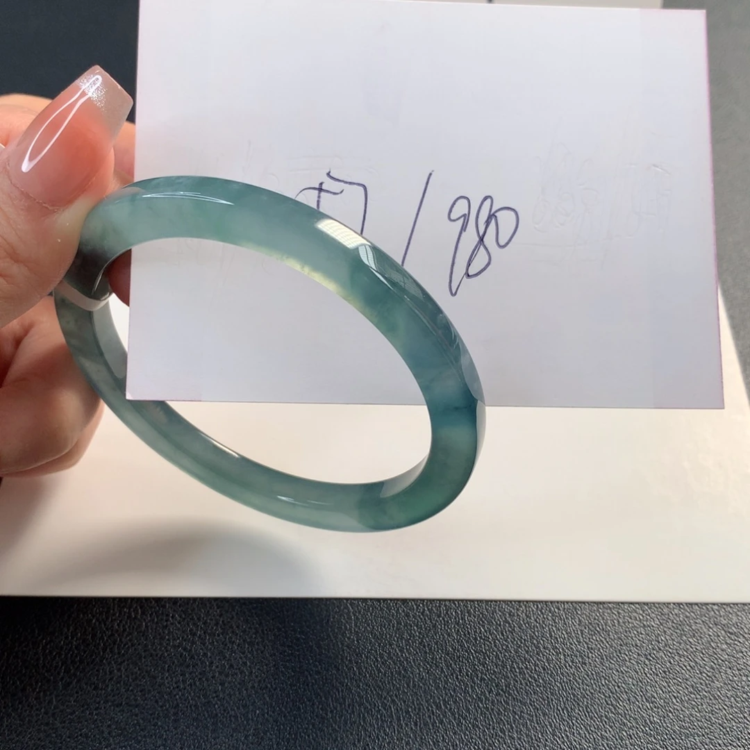 翡翠未镶嵌手镯手镯