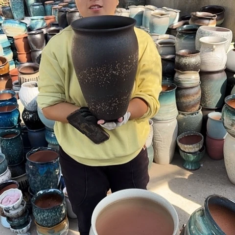 口20高31瑕疵一个盆子。