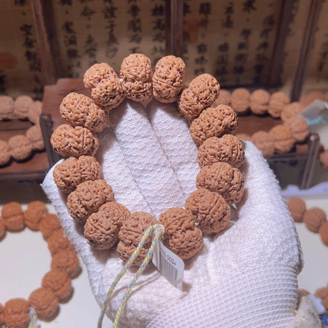 翔****金刚菩提手串24夹板