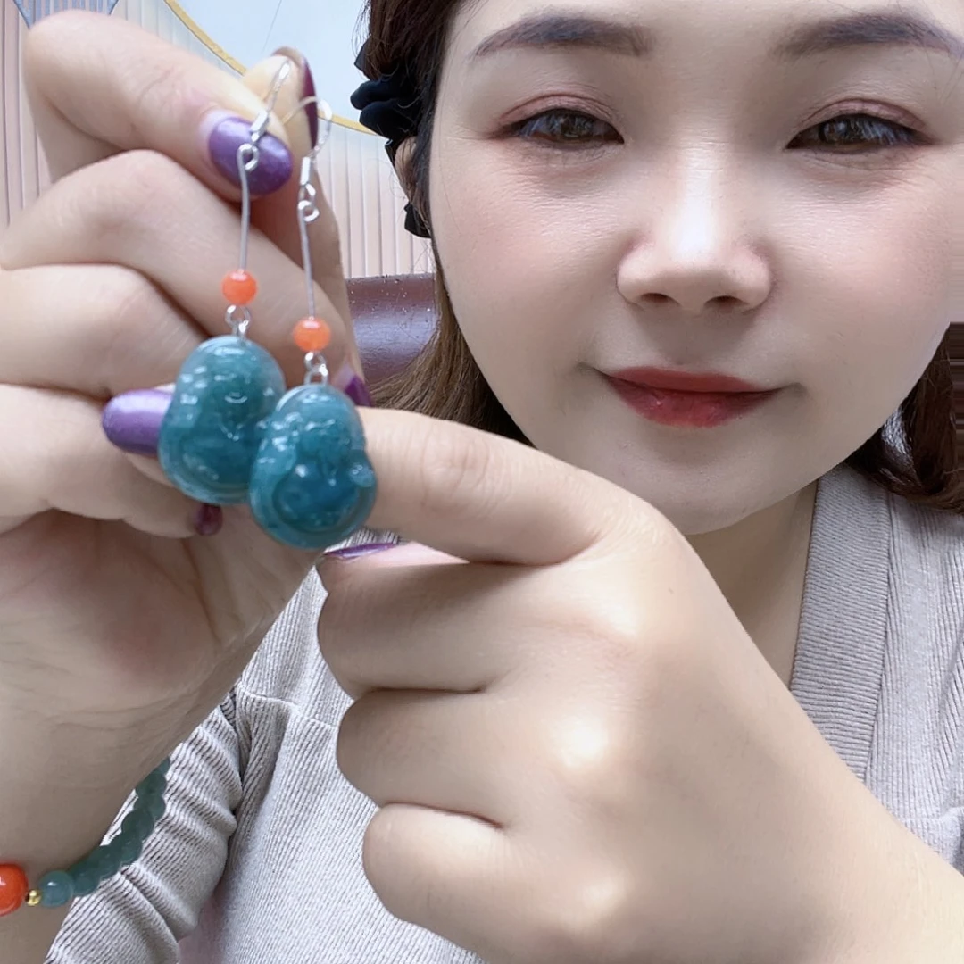 翡翠未镶嵌颈饰耳坠