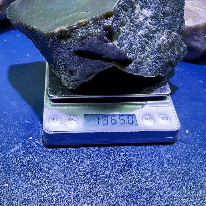 未镶嵌和田玉（糖玉）珠宝半成品