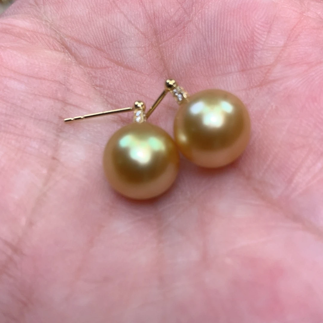 18K金镶嵌耳饰海水珍珠