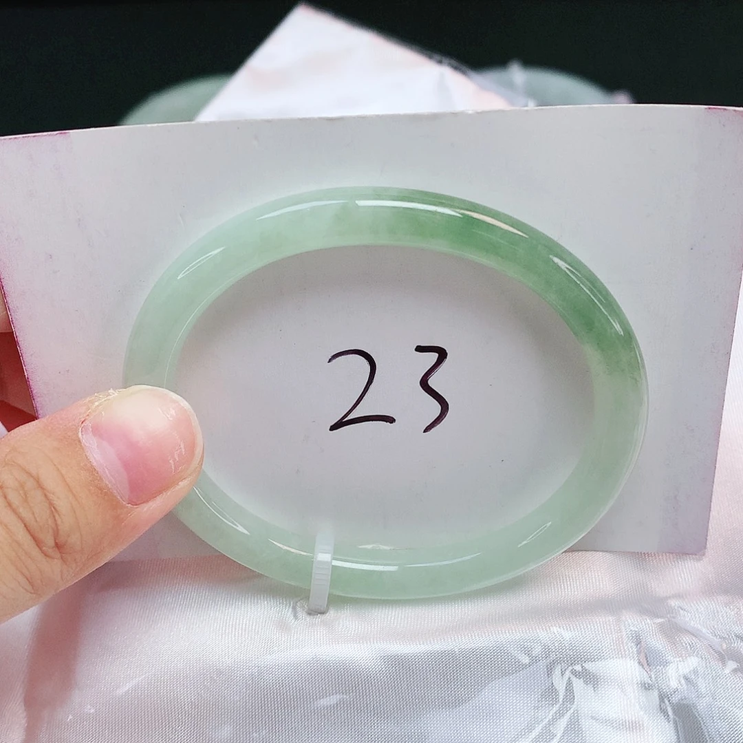 翡翠未镶嵌手镯贵妃54.6