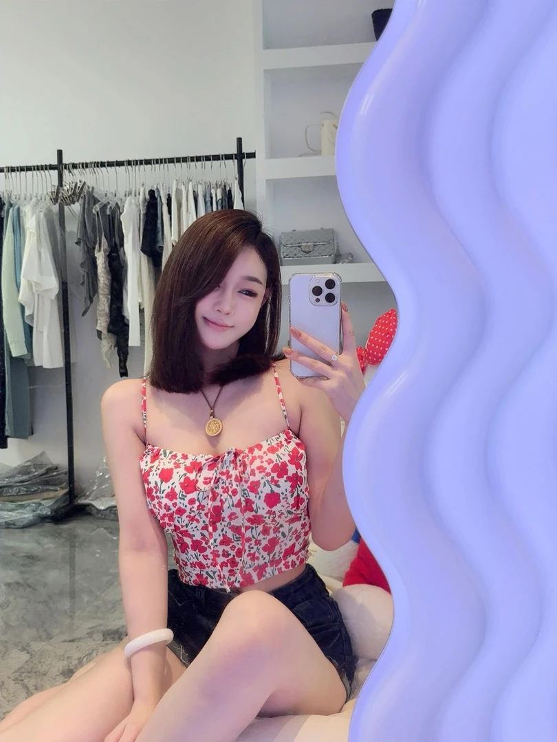 JJio【碎花吊带】显白拍照巨巨巨出片带胸垫吊带