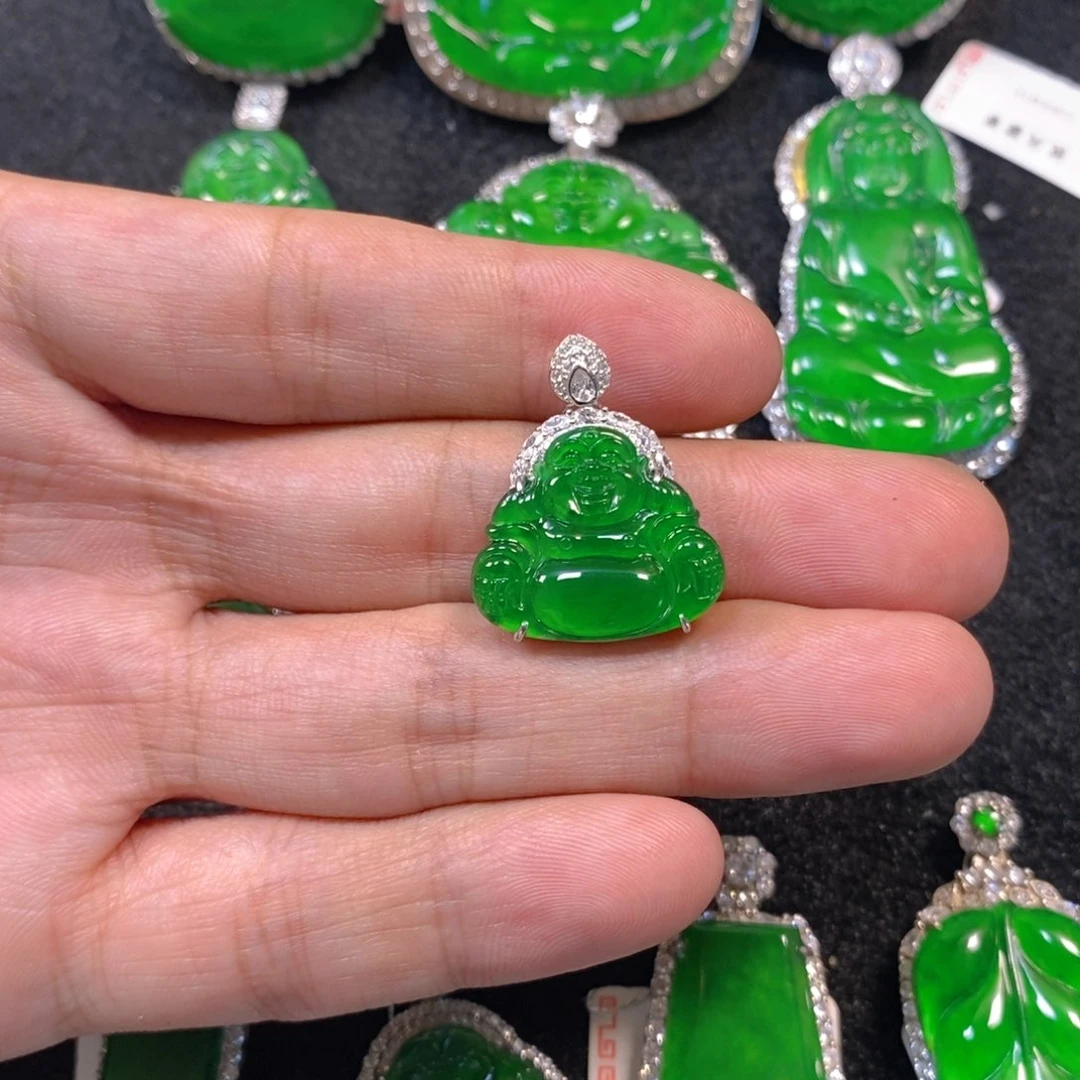 颈饰银S925镶嵌翡翠佛公吊坠
