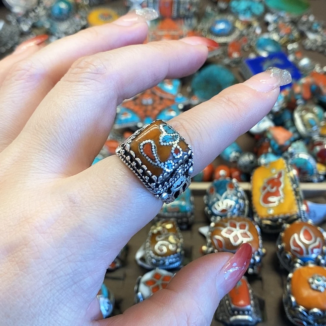 银S925镶嵌琥珀戒指