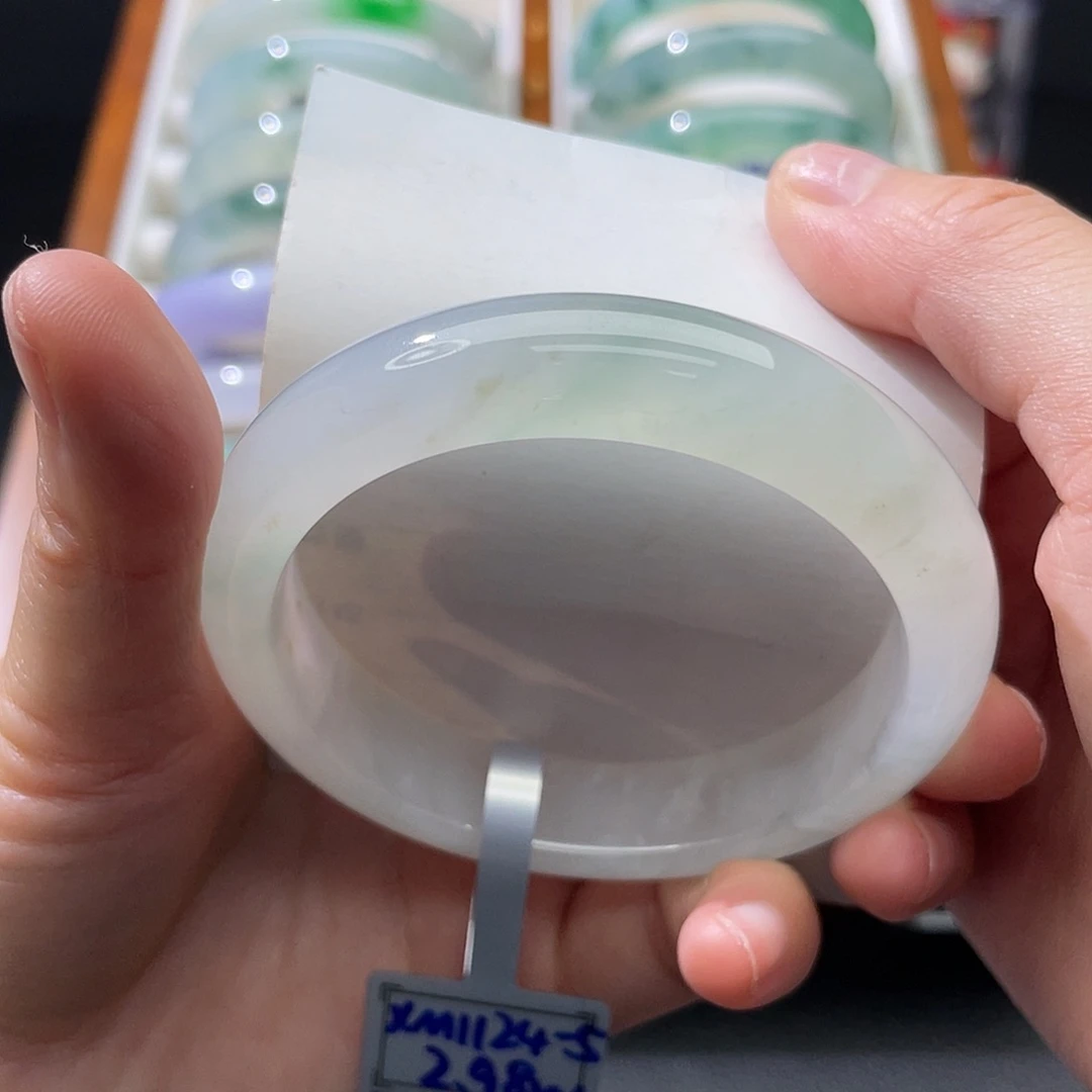 翡翠未镶嵌手镯55白冰