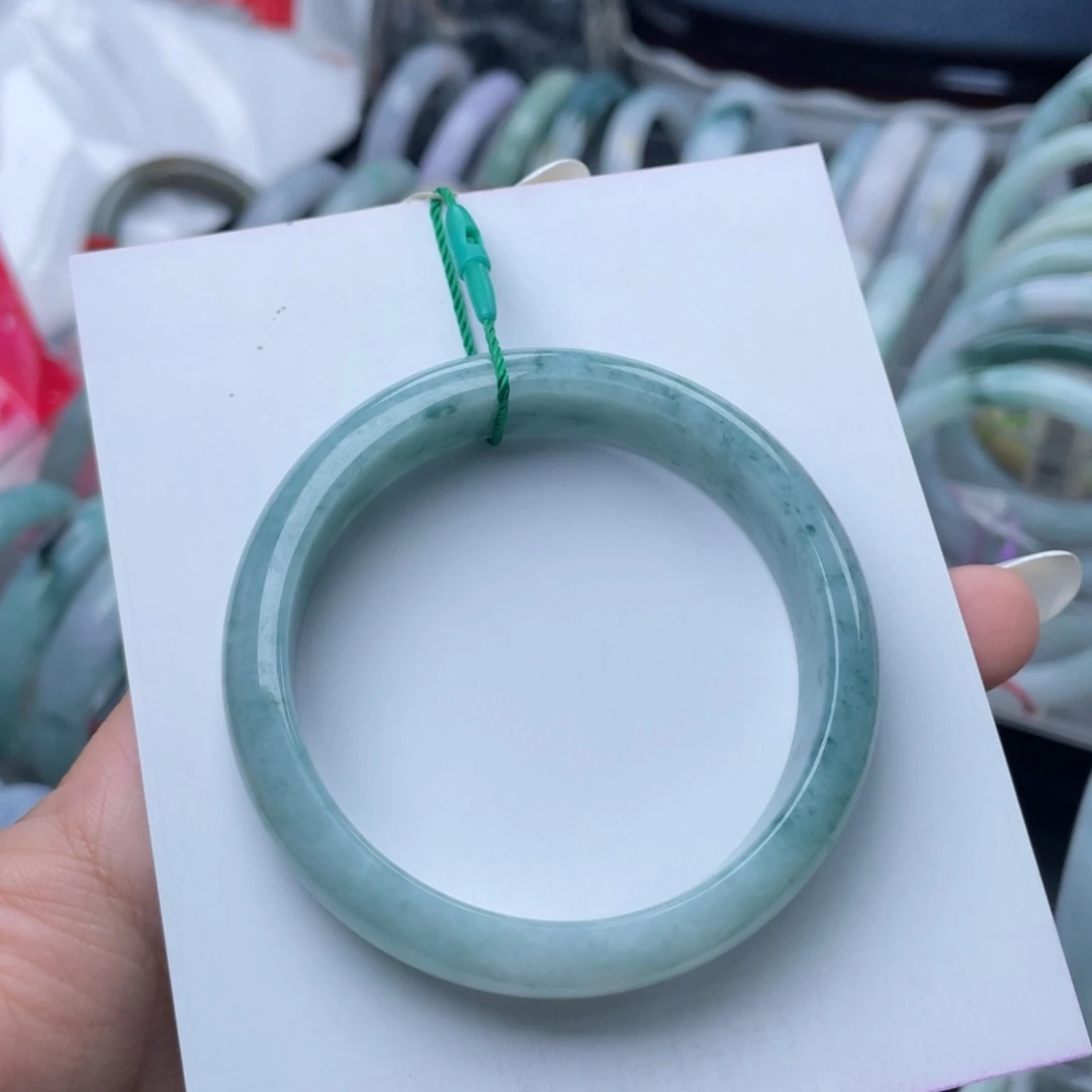 翡翠未镶嵌手镯54圈