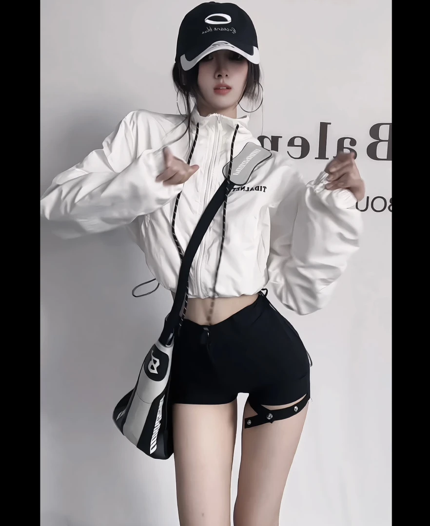 【Ann】“赛博辣妹”黑色运动系辣妹出街夹克套装