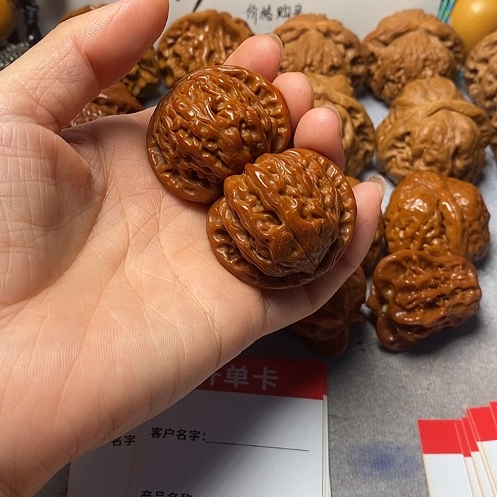 吊坠文玩核桃白狮