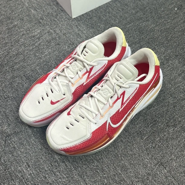 45码  99新  Gtcut1白红  球鞋