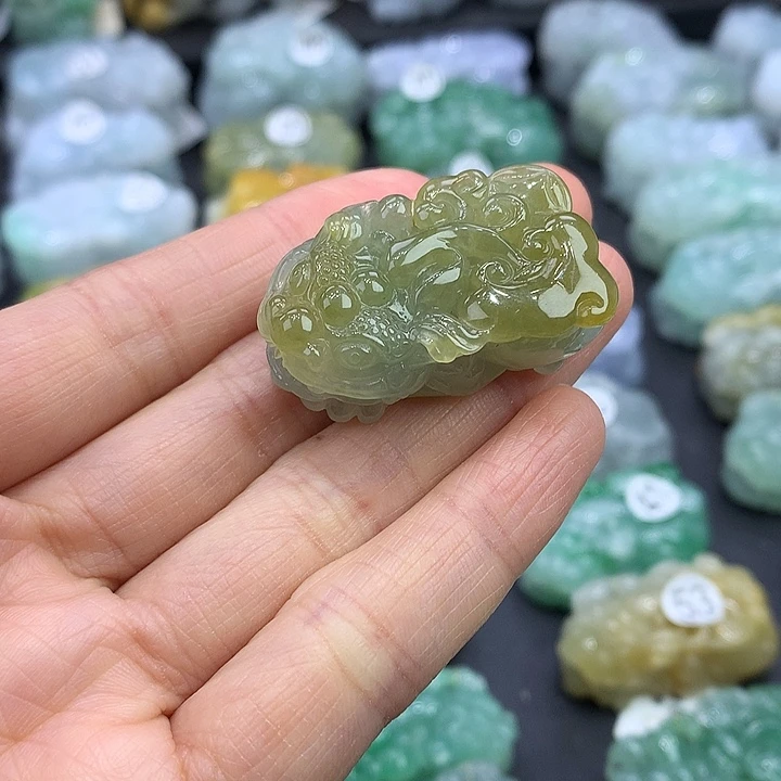 翡翠未镶嵌颈饰天然缅甸A货翡翠貔貅吊坠