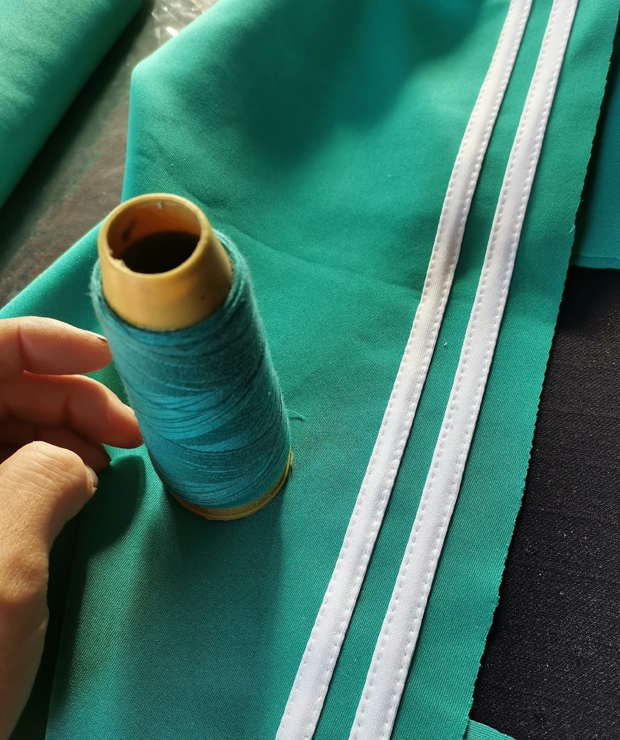 定制校服裤欢迎来图定制