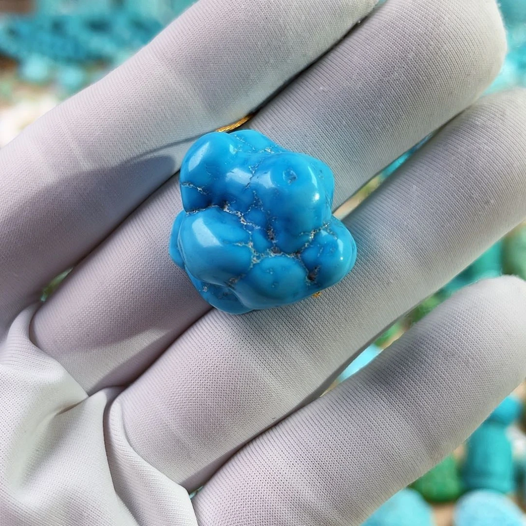 绿松石未镶嵌珠宝奇石