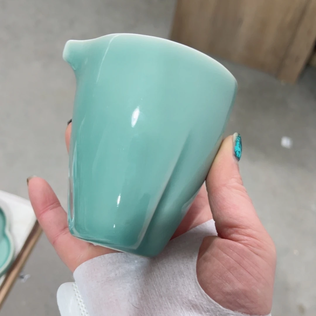 碗哈哈哈哈与哈哈哈哈哈哈哈