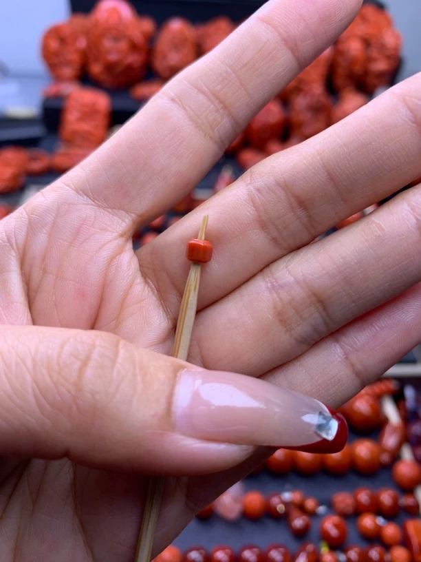 南红无纹柿子红满色满肉单珠线束4mm左右