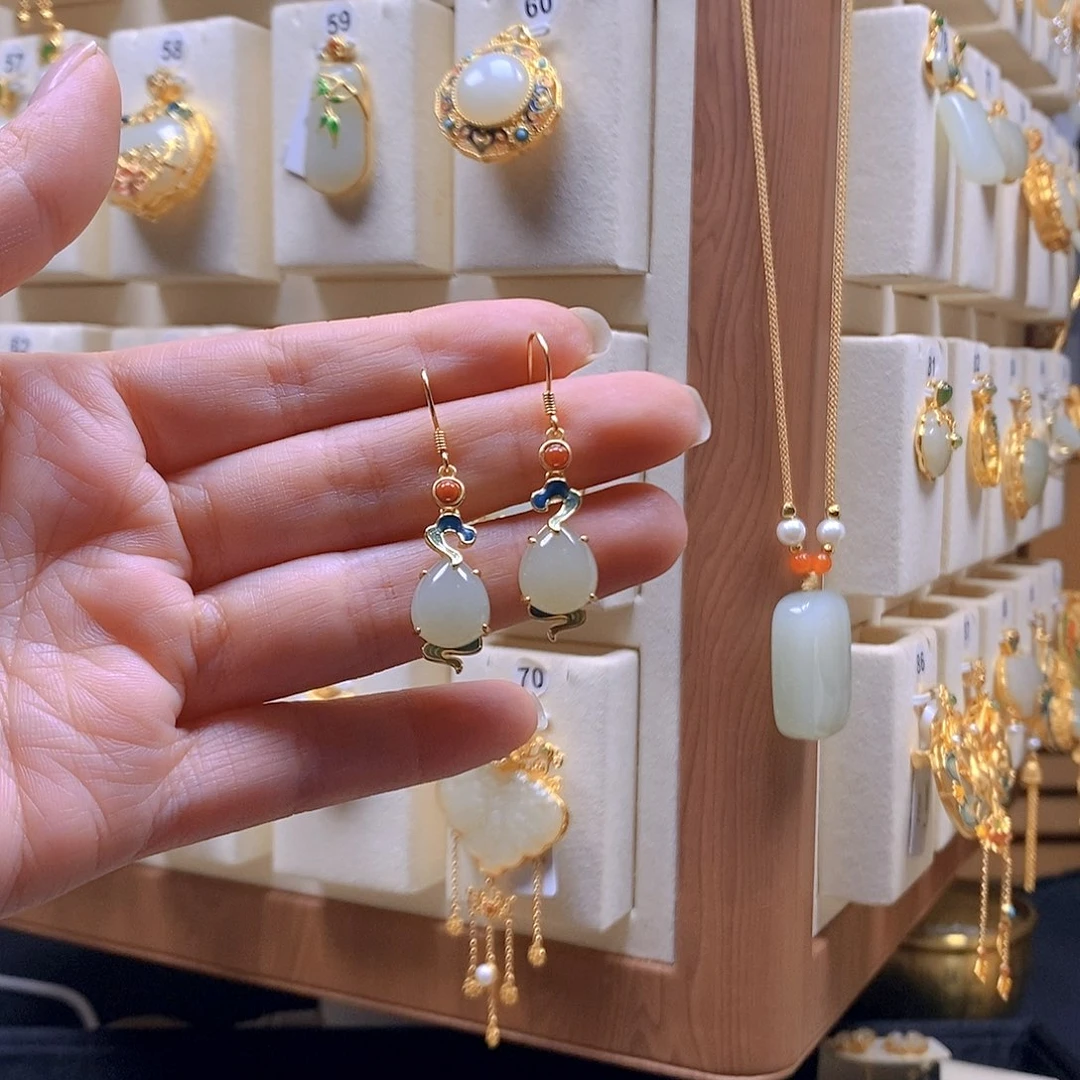 和田玉银S925镶嵌颈饰