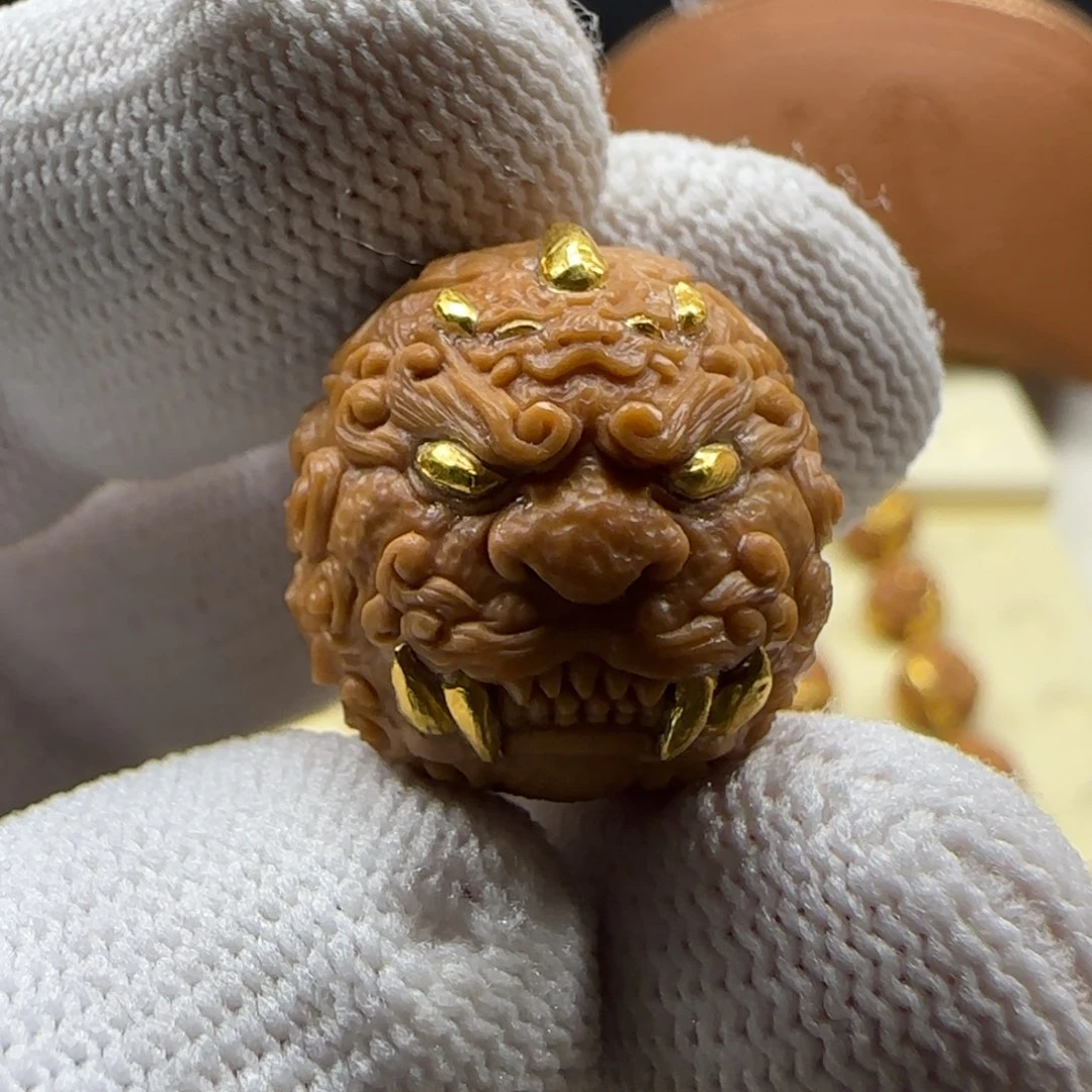 寒***冰猴头核桃吊坠三面唐狮镶嵌24k