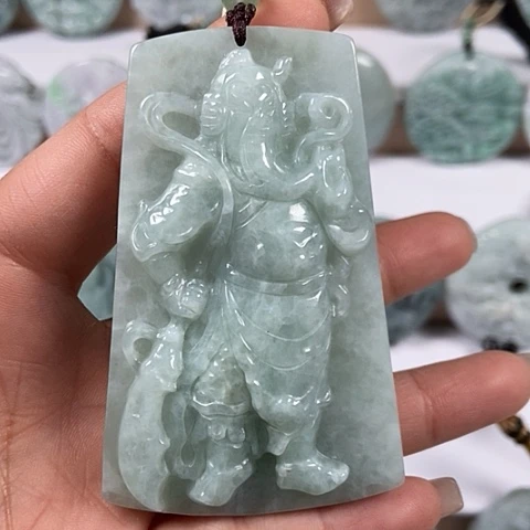 翡翠颈饰未镶嵌关二爷福利