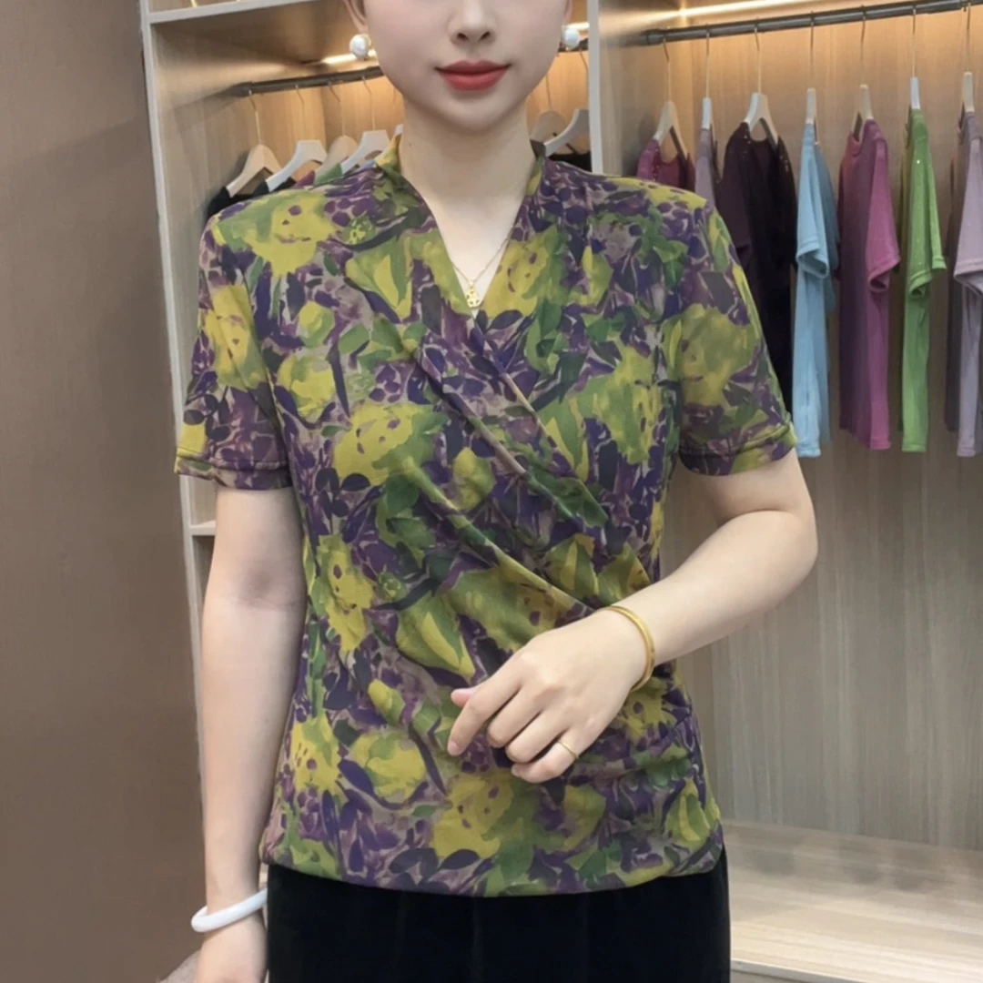 2025夏新款女人味交叉领扎染印花显瘦遮肚捏褶百搭洋气网纱小衫