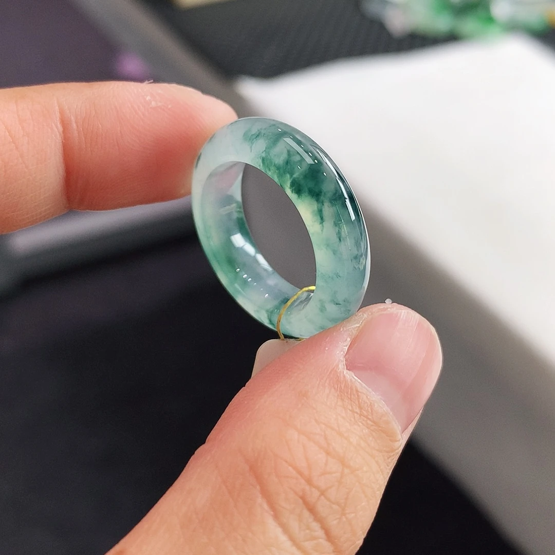 翡翠未镶嵌戒指15号