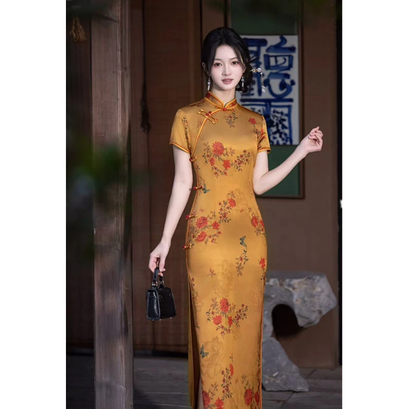 2025春夏新款优雅长款旗袍修身日常缎面旗袍裙短袖金色送考旗袍