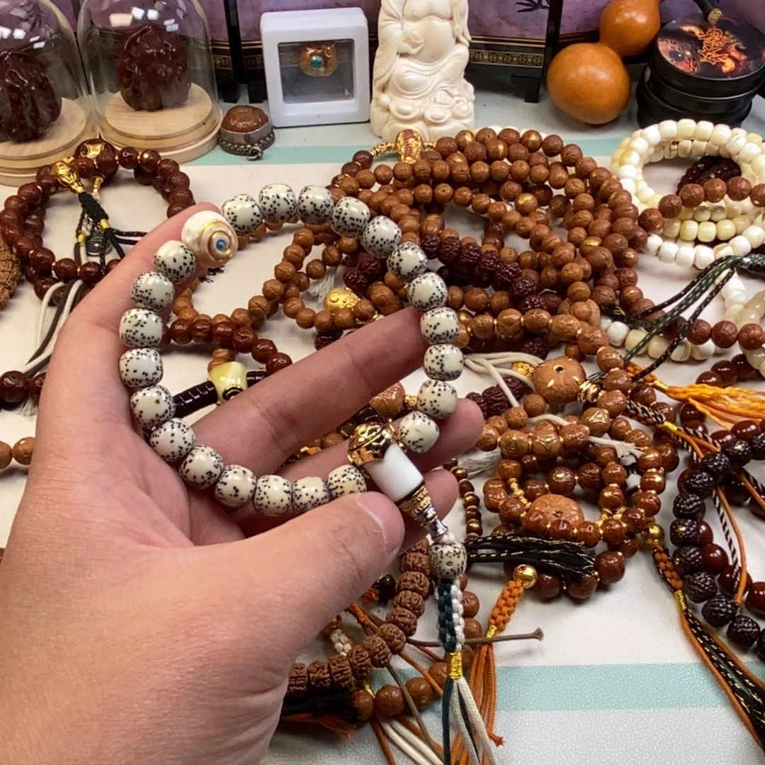 吊坠星月菩提。。。。。。。。。。