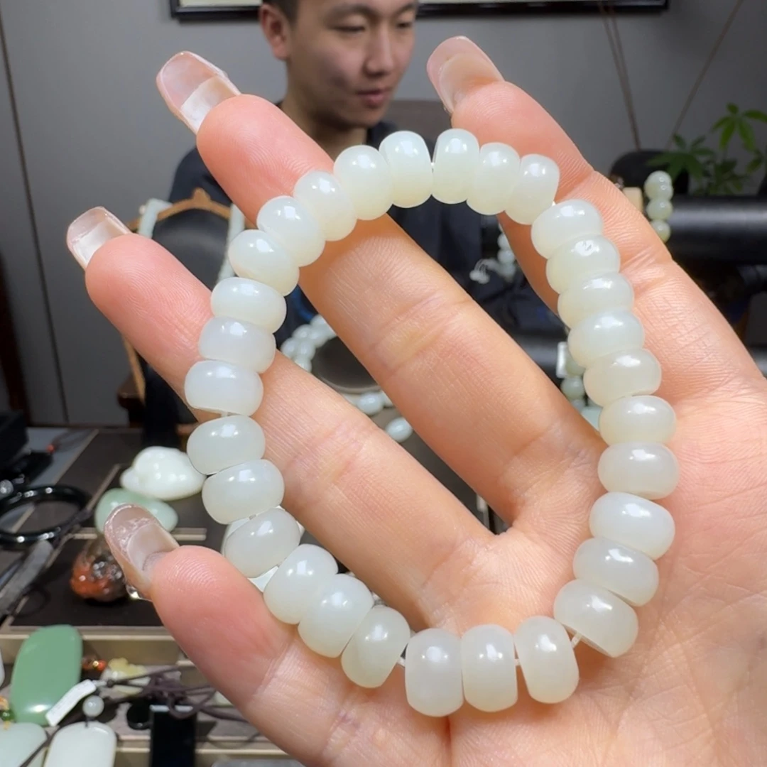 和田玉手串未镶嵌