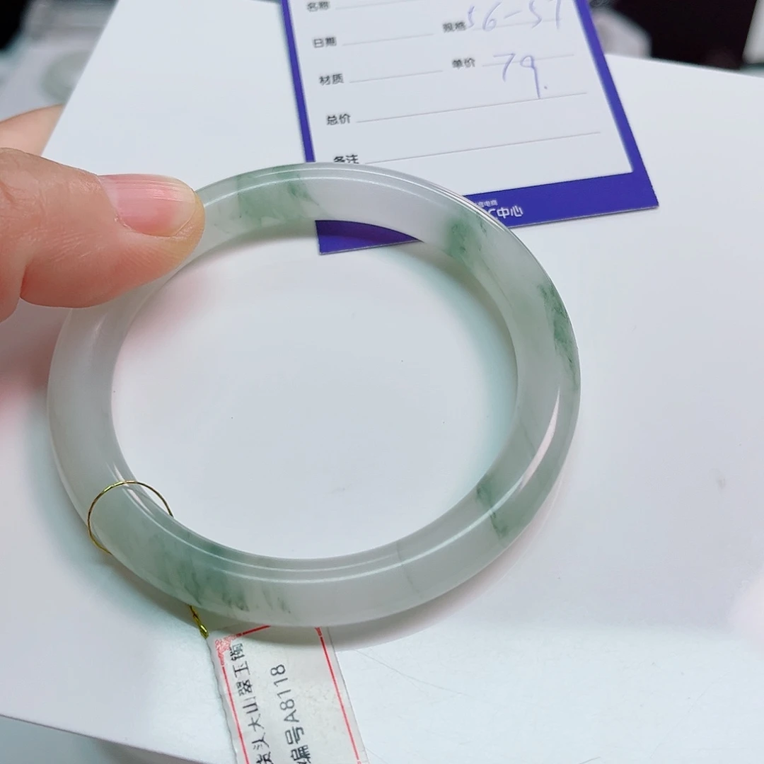 福***°未镶嵌手镯石英质玉