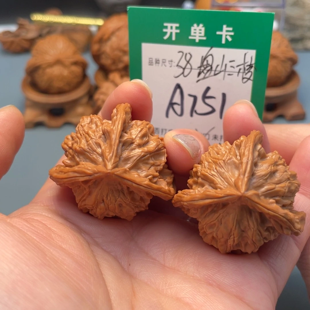 吊坠桃核文玩核桃
