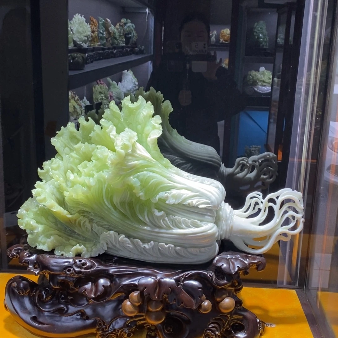 蛇纹石玉未镶嵌珠宝奇石