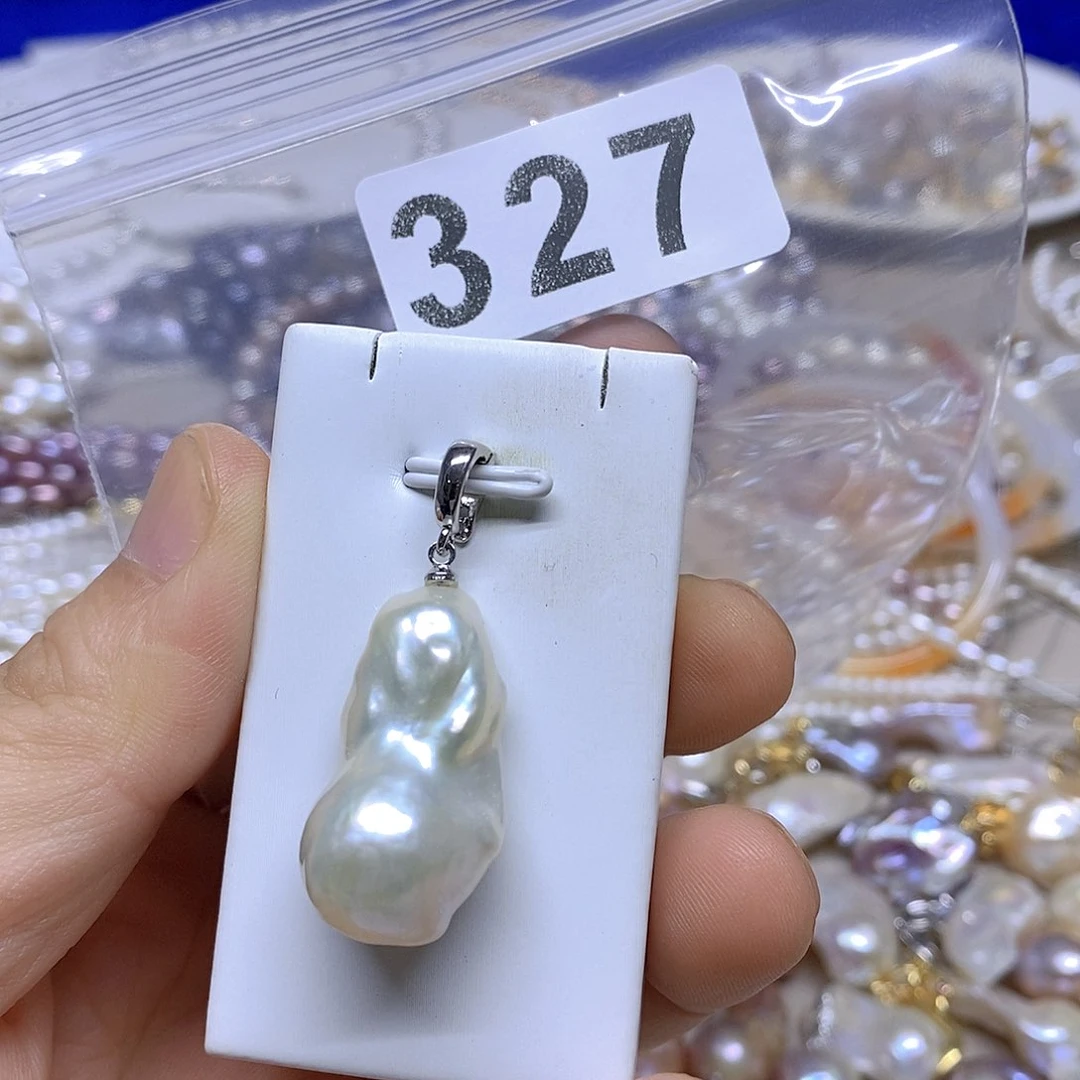 颈饰未镶嵌淡水珍珠