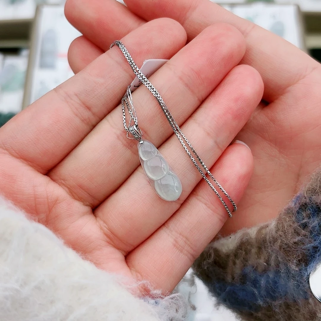 翡翠吊坠(赠链)18K金镶嵌-****H豆子