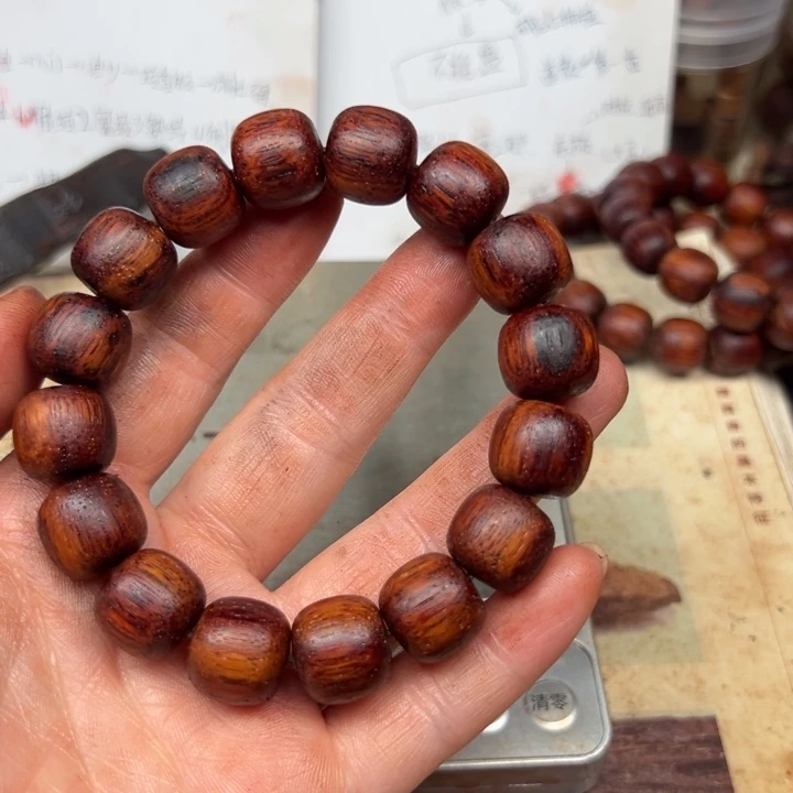 藤类降真香1314老型红油密支那一档