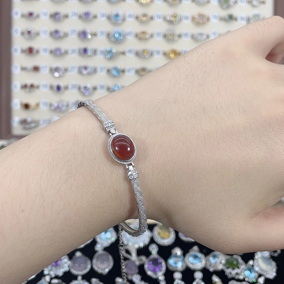 ****葱银S925镶嵌石榴石手镯