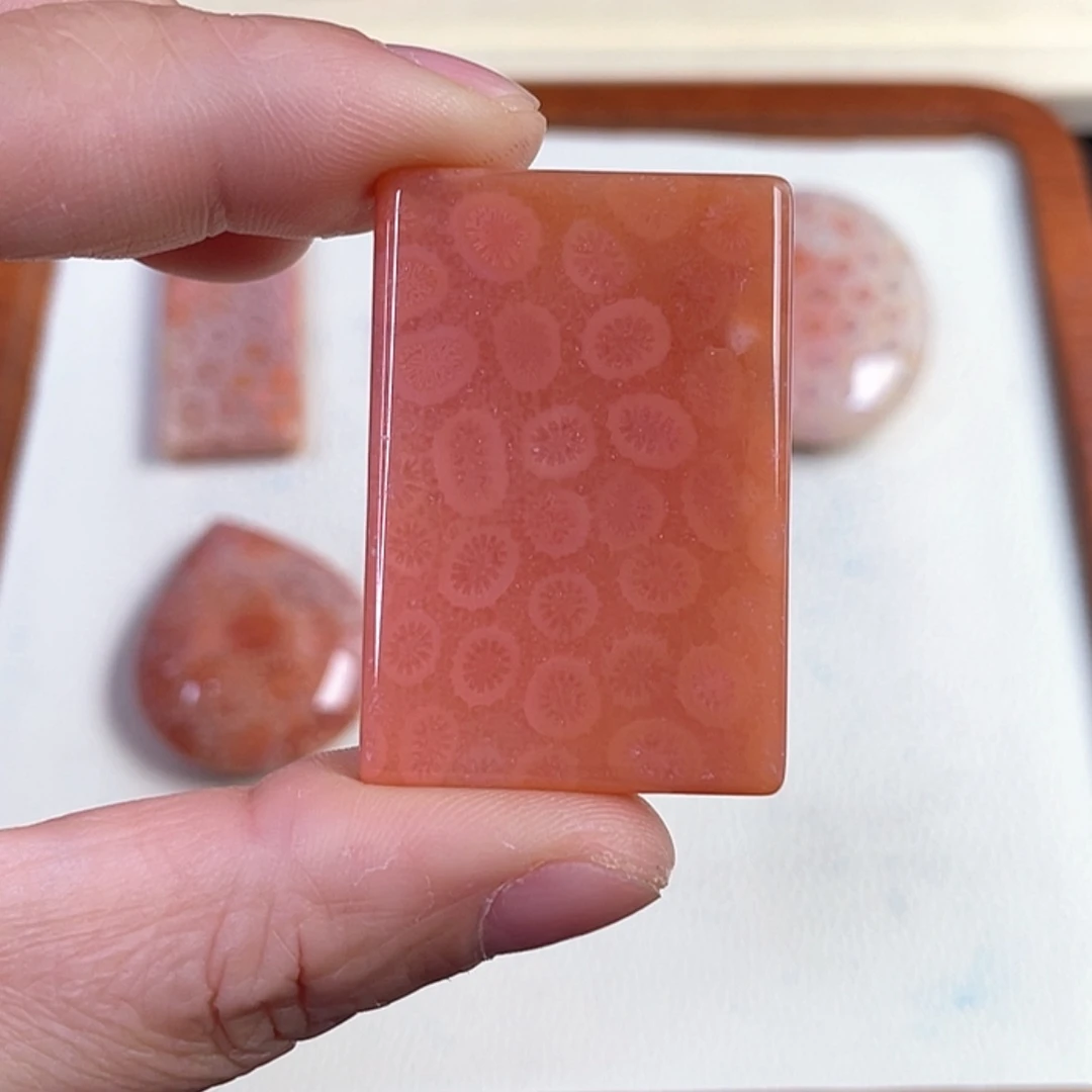 【闪购商品】硅化玉吊坠(赠链)未镶嵌秦*