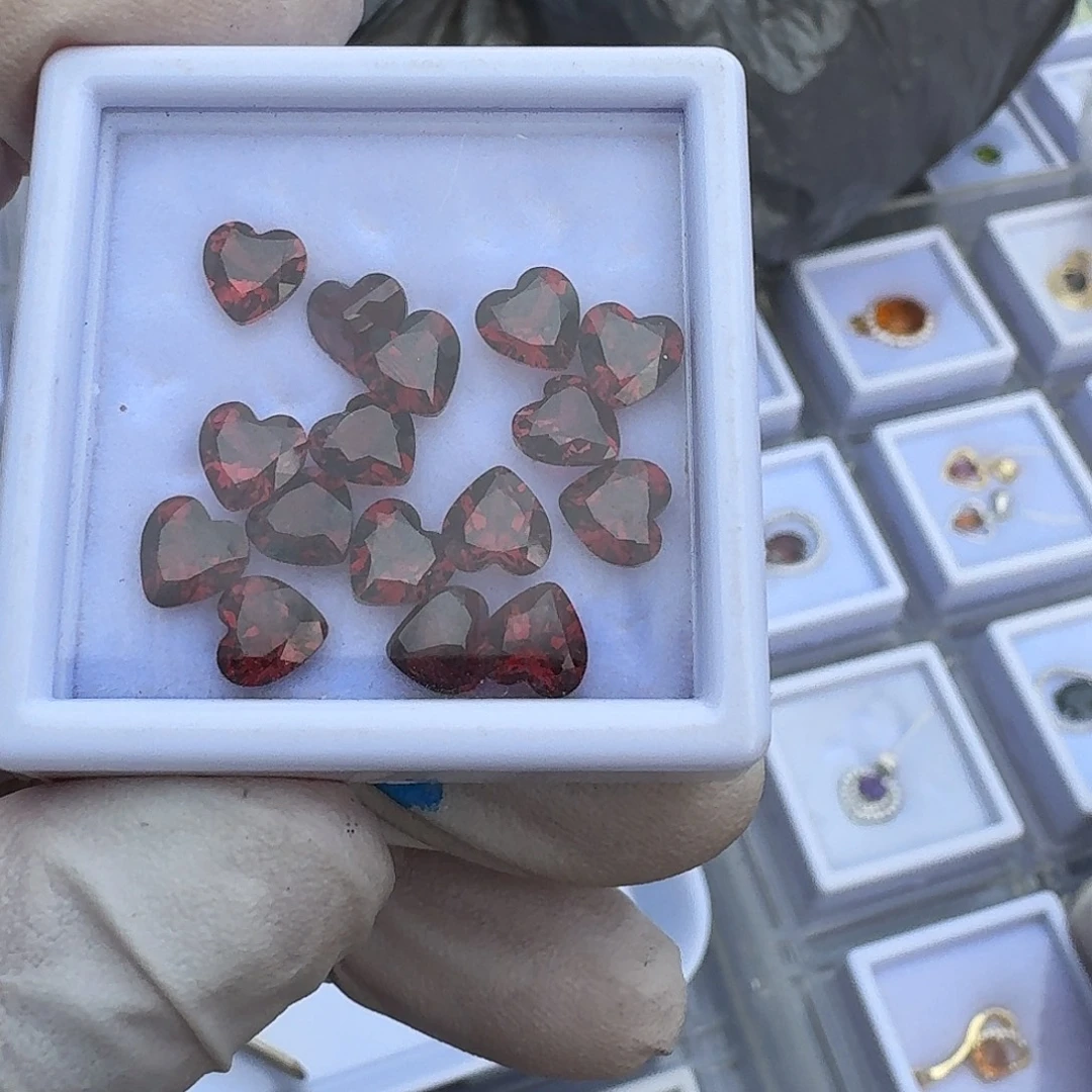 公***双颈饰水晶未镶嵌红