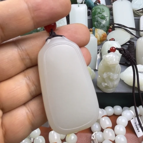 和田玉未镶嵌吊坠(不含链)