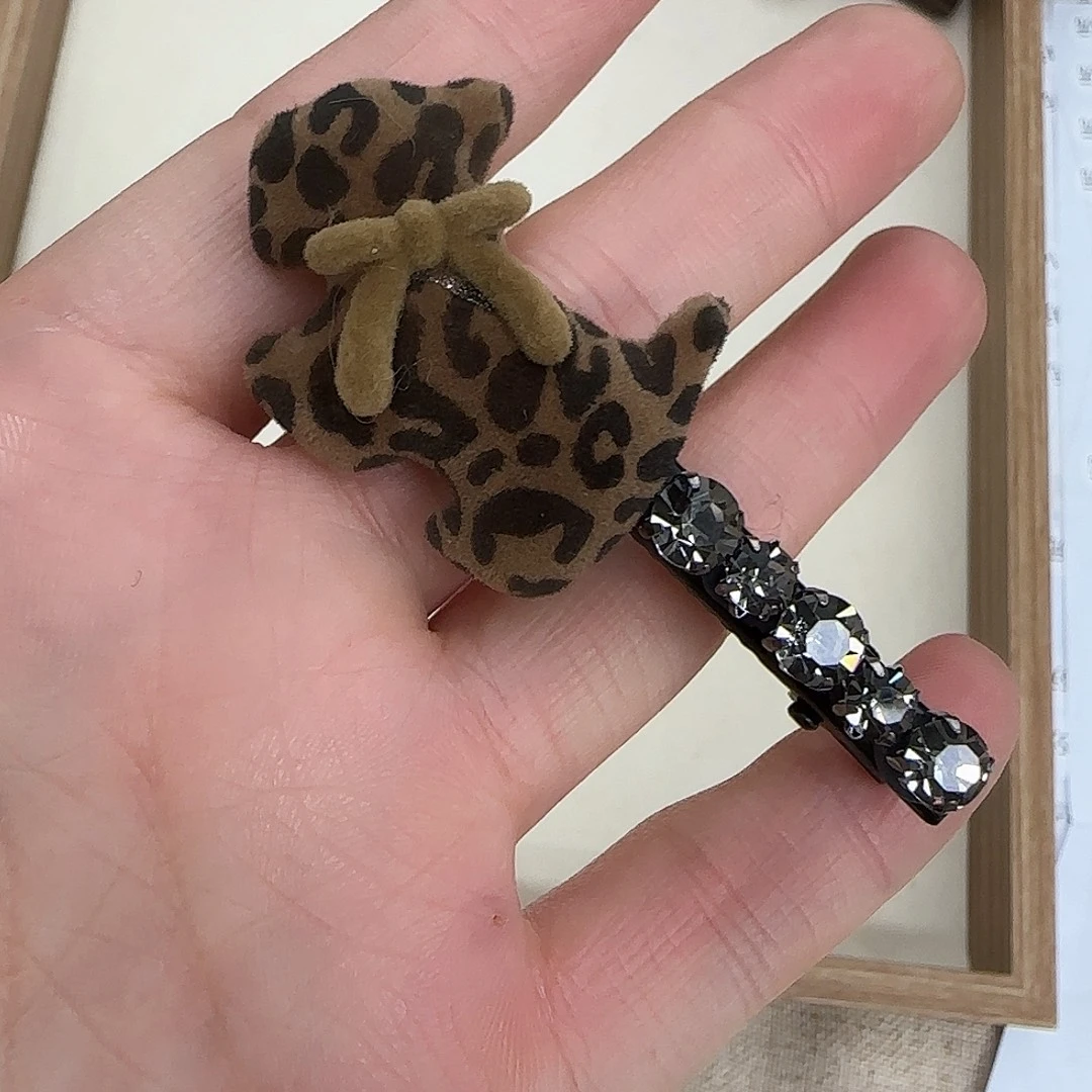 皮质铁合金夹子12